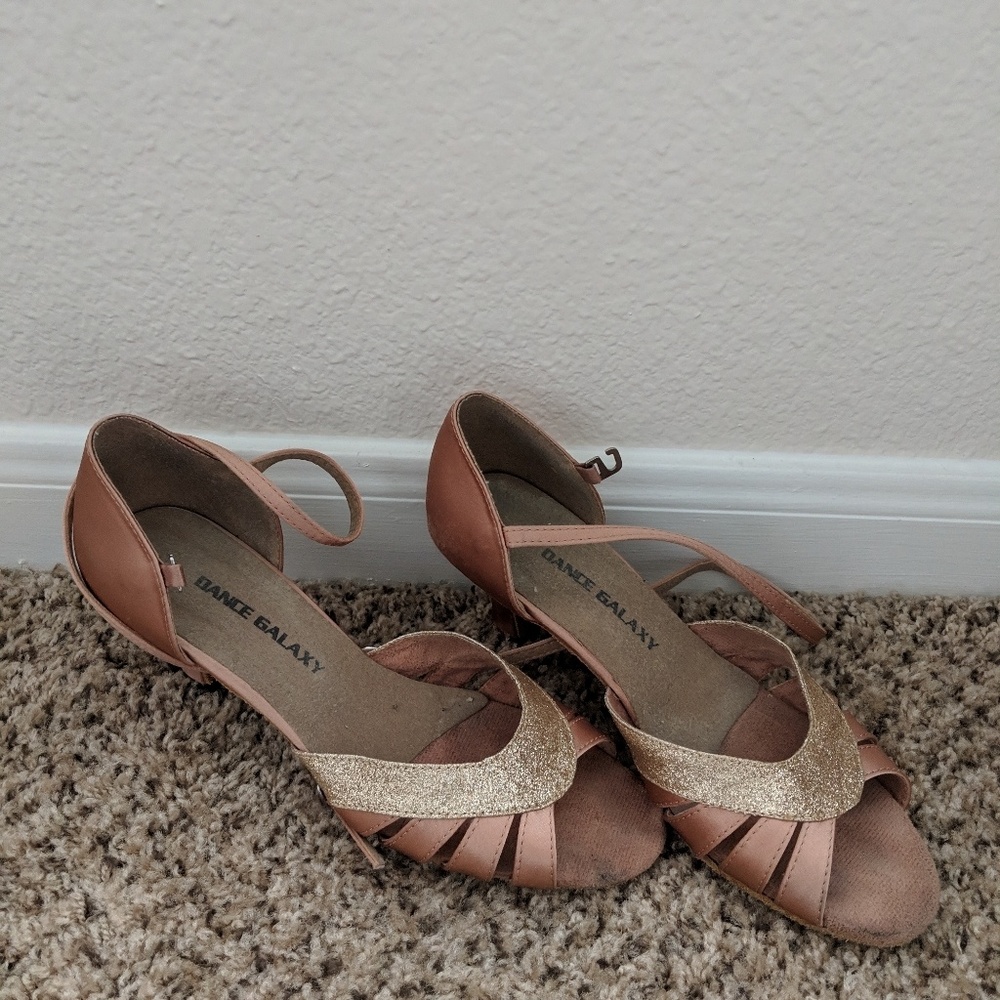 Latin Dance Shoes 2.5 inch heel, Size 7.5